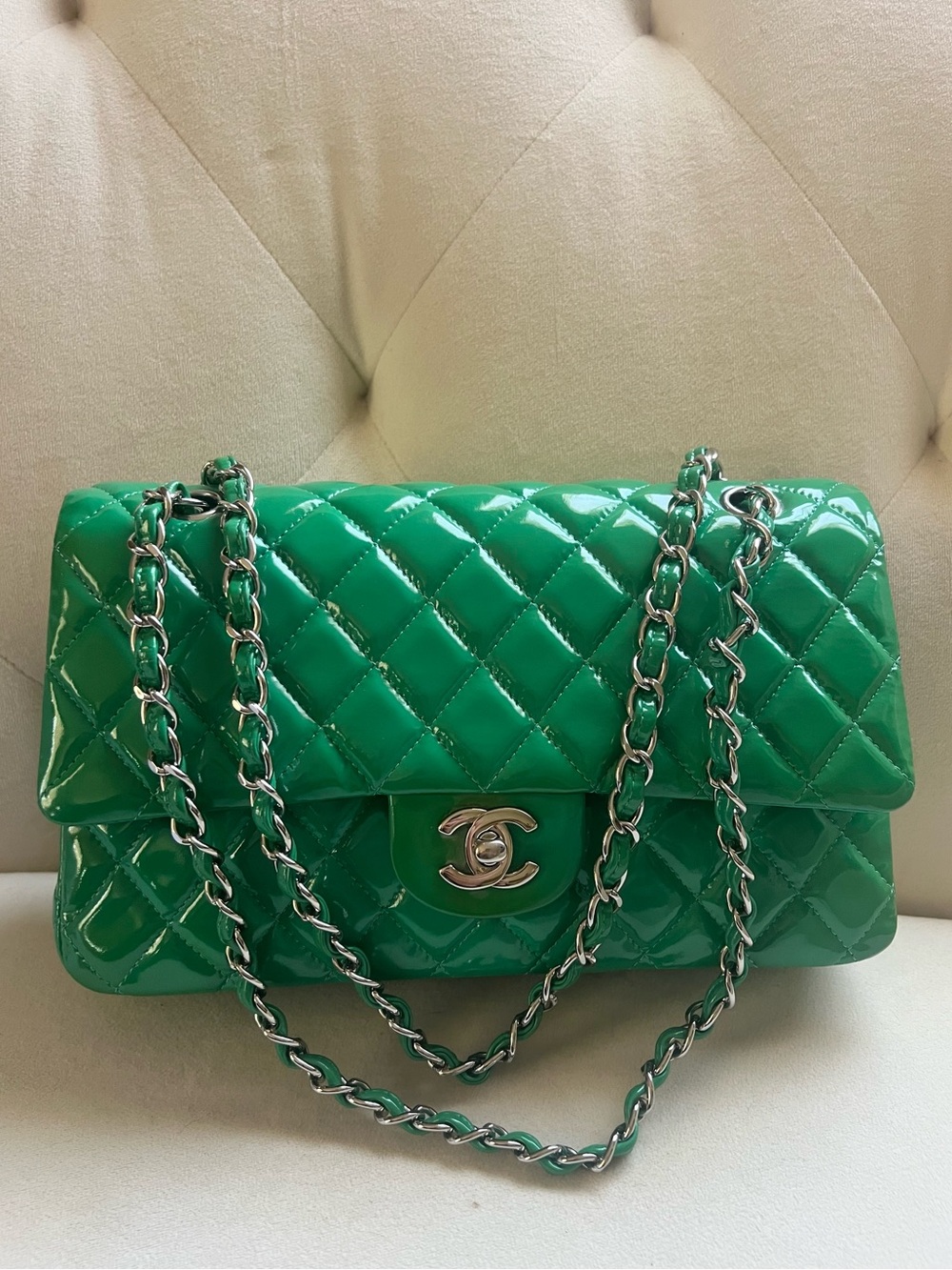 💚💚Chanel Classic Double Flap Meduim Size